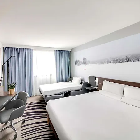 Novotel Centre Gare Montparnasse 4*