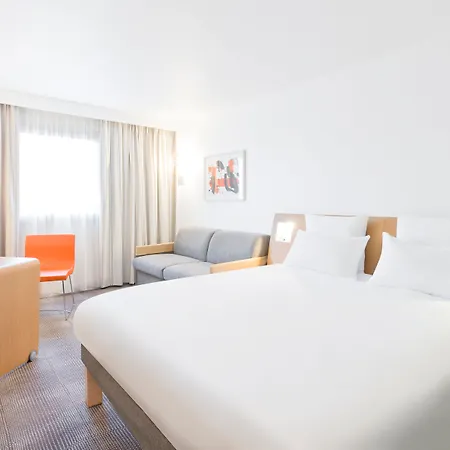 Novotel Centre Gare Montparnasse Hotel 4*
