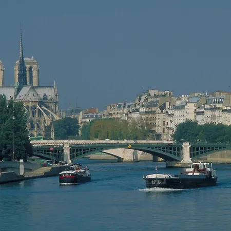 Novotel Centre Gare Montparnasse 4* Paris