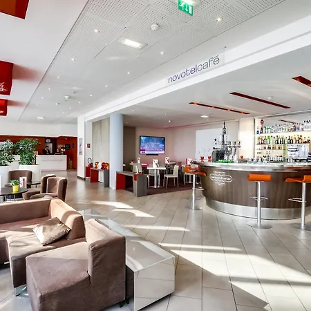 Novotel Centre Gare Montparnasse Hotel 4*