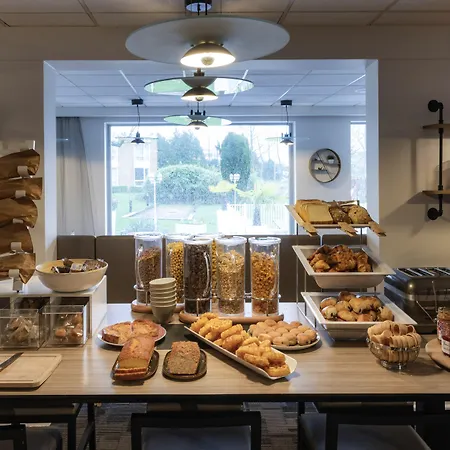 Novotel Centre Gare Montparnasse Hotel