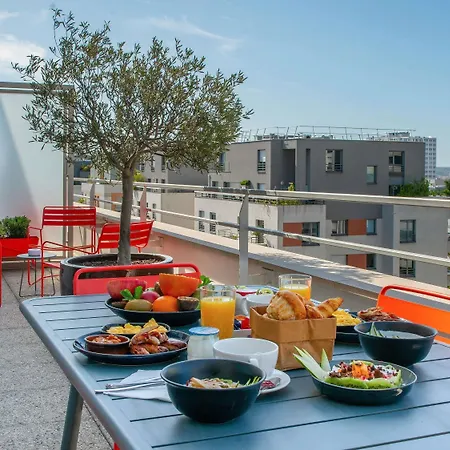 Hotel Novotel Centre Gare Montparnasse 4*