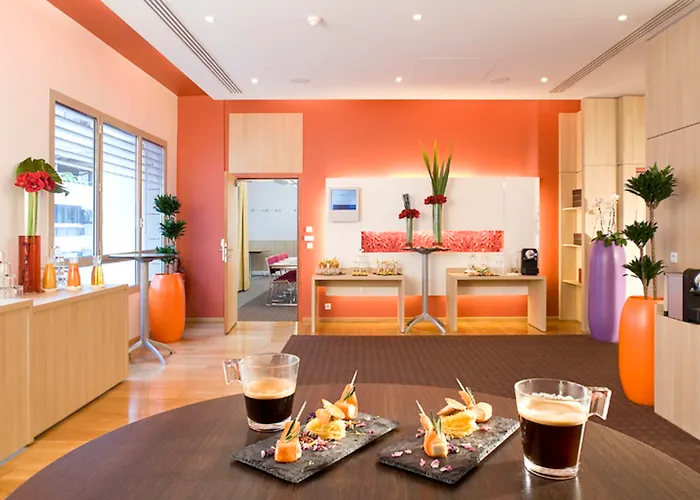 Novotel Centre Gare Montparnasse 4*