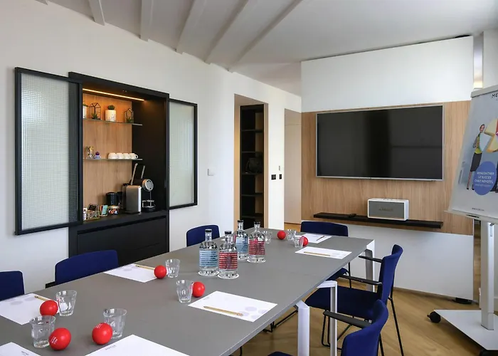 Novotel Centre Gare Montparnasse Hotel 4*