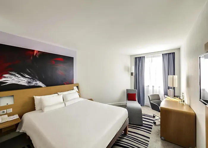 Novotel Centre Gare Montparnasse Hotel 4*