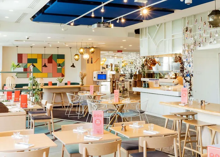 Novotel Centre Gare Montparnasse Hotel