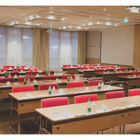 Novotel Centre Gare Montparnasse Hotel