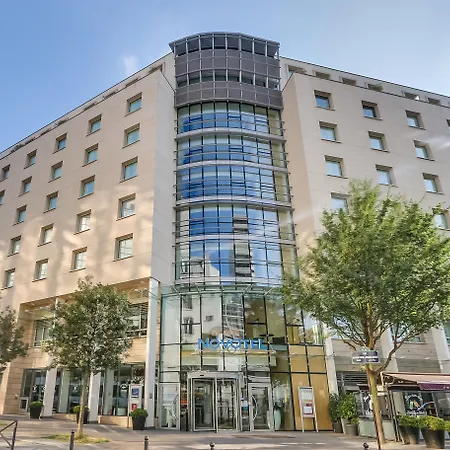 Szálloda Novotel Centre Gare Montparnasse 4*