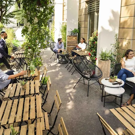 Hotel Novotel Centre Gare Montparnasse 4*